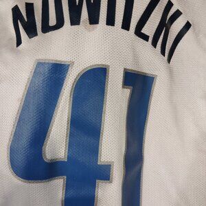 Dirk nowitzki Dallas Maverick jersy